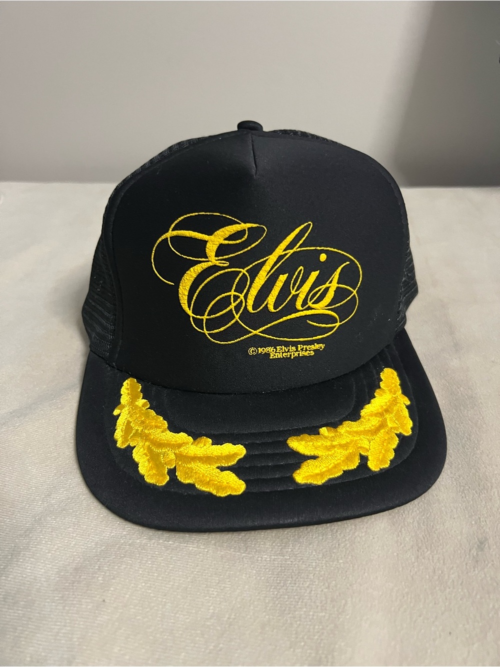 🖤💛 RARE VINTAGE 1986 ELVIS PRESLEY GOLD EMBROIDERED TRUCKER HAT SNAPBACK 💛🖤